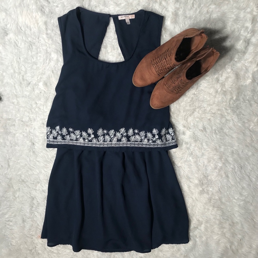 BLU-PEPPER vintage blue dress